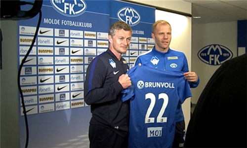 意媒：尤文很看重预备队的埃利莫加莱，明夏或进入一线队集训（意媒：尤文看好预备队小将埃利莫加莱，明夏有望随一队集训）