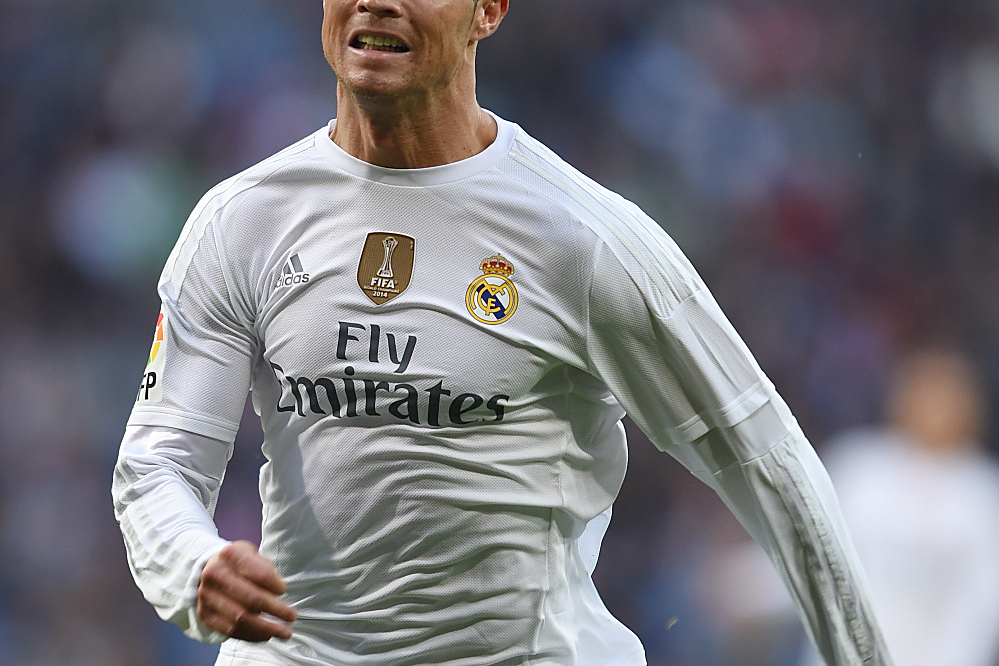 亨利：很多枪手球员都立志拿欧冠；难忘愤怒梅西训练过掉全队（亨利：阿森纳多名球员志在问鼎欧冠；回忆梅西怒火中训练一人过全队）