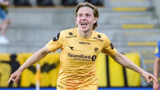 西甲裁判罚下昔日名哨，后者曾执法当年的米兰利物浦欧冠决赛