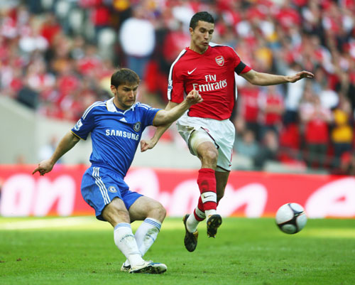 官方：赫塔费门将索里亚战马竞的两连扑当选西甲11月最佳扑救（西甲官宣：赫塔费门将索里亚对马竞的连环神扑当选11月最佳扑救）