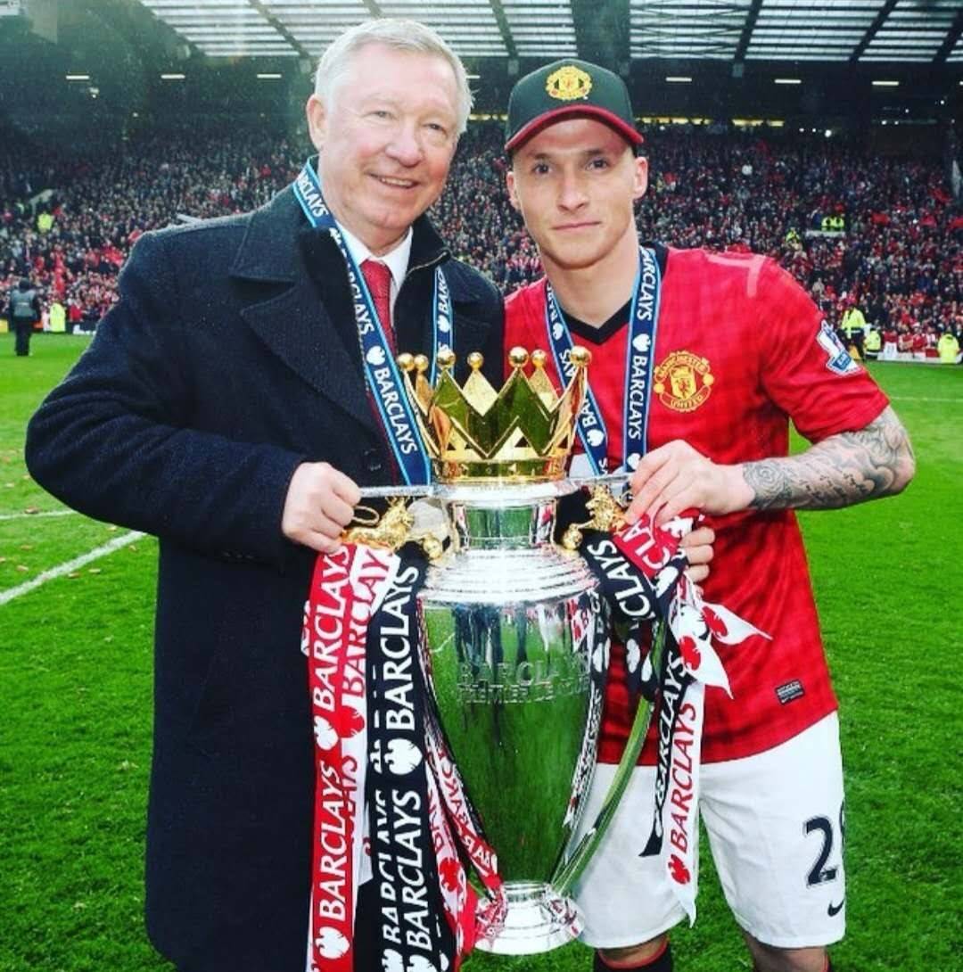 懂球帝12周年120大瞬间决赛：梅西捧大力神杯PK武磊绝平巴萨